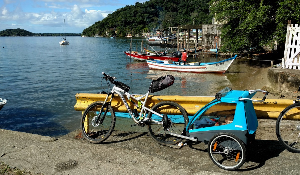 Pedalar na praia: Cuidados com a bicicleta