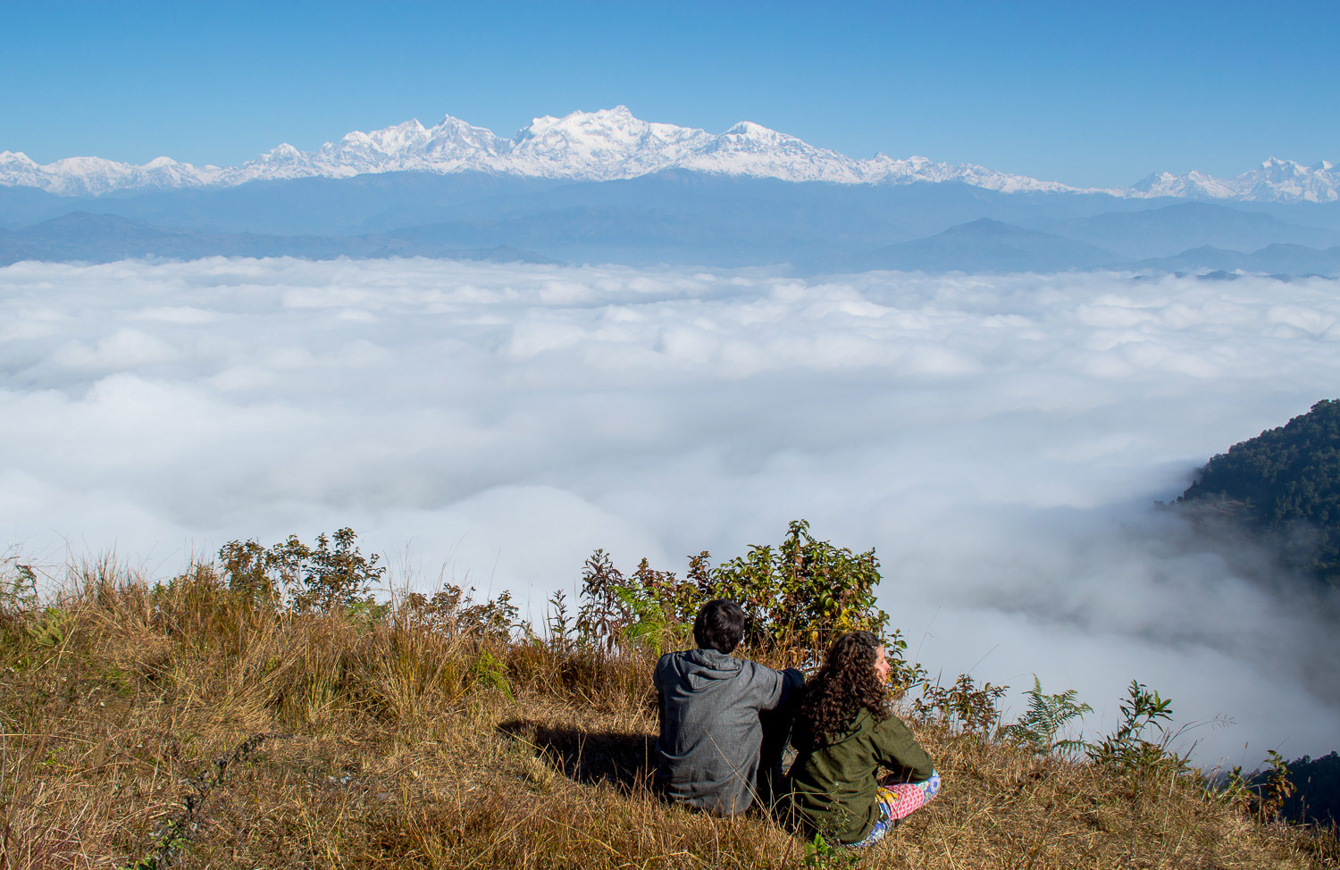 Curtindo o visual. Todos os dias íamos aí ficar admirando o Manaslu.